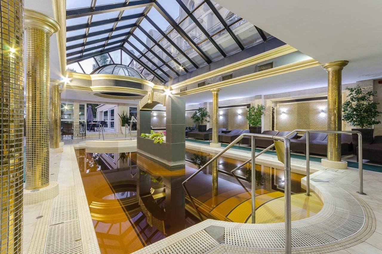 Hajdúszoboszló Hotel Aurum מראה חיצוני תמונה