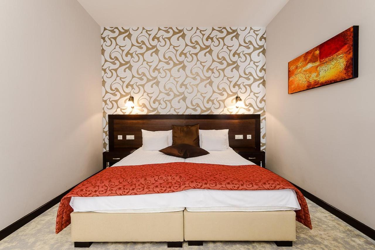 Hajdúszoboszló Hotel Aurum מראה חיצוני תמונה